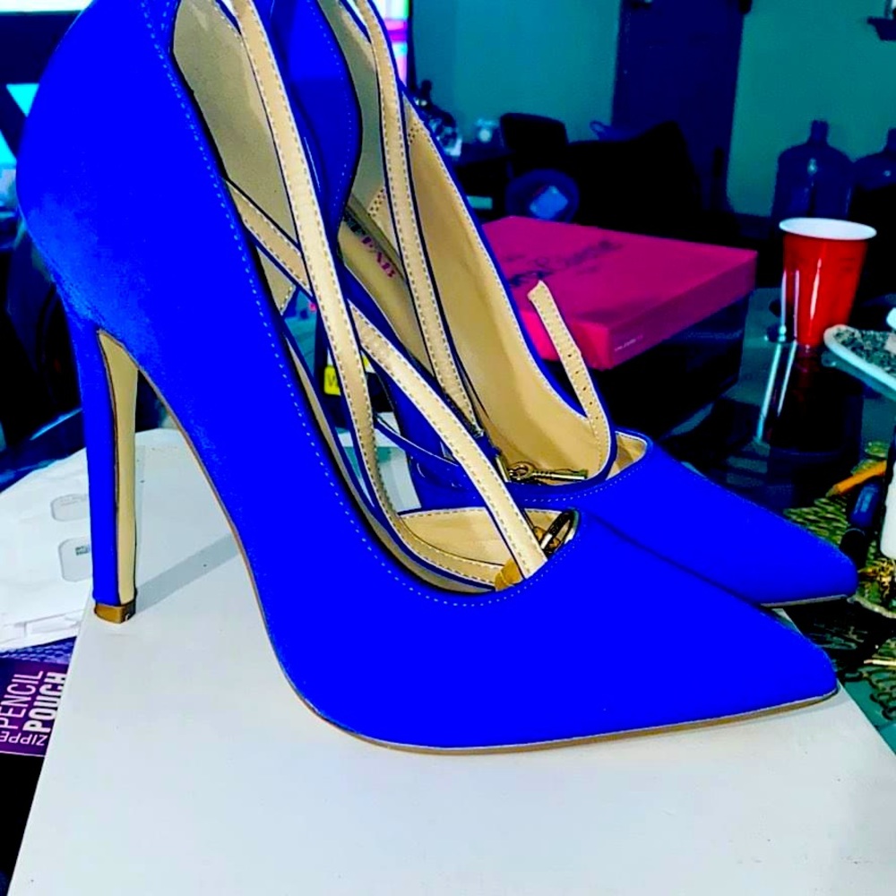 Royal blue pumps
